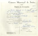 Registo de velocípede de marca Cabrita, com o nº 8975, em nome de António Augusto de Carvalho, morador em Pero Pinheiro.