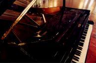 Piano na sala de musica do Palácio Nacional de Queluz.