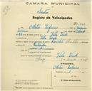 Registo de velocípede de marca Chandler, com o nº 810, em nome de Artur Zeferino, morador em Vila Verde.
