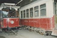 Elétricos na oficina da Ribeira de Sintra.