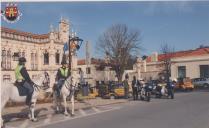 GNR a cavalo frente ao edifício da Câmara Municipal de Sintra.