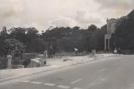 Alargamento da Volta do Duche, em Sintra, após a demolição da casa dos limoeiros, junto ao hospital, e da Pensão Restaurante Nova Lisboa.