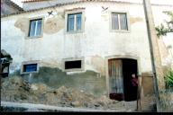 Obras na via pública na aldeia do Penedo, Colares.