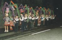 Desfile das marchas populares na Volta do Duche.