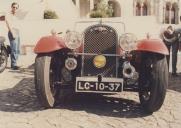 Exposição de carros antigos no largo da Rainha Dona Amélia, Vila de Sintra.