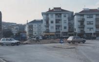 Construção da rotunda da Bela Vista, em Mem Martins.