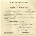 Registo de velocípede com o nº 4248, em nome de Domingos Isaías, morador em Fervença.