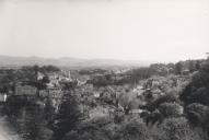 Vista parcial de Sintra com a Igreja de São Martinho, o Hotel Nunes, o Hotel Neto e o Palácio Nacional de Sintra.