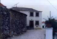 Casa saloia na localidade de Ulgueira, Colares.