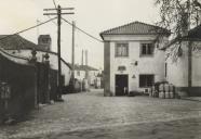 Rua das Burjacas com calçada portuguesa em Almoçageme.