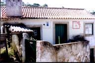Casas na aldeia do Penedo, Colares.