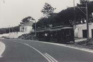 Elétrico de Sintra em direção à Praia das Maçãs.