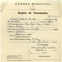 Registo de velocípede de marca Oriental, com o nº 4121, em nome de Sérgio Macedo de Almeida, morador em Queluz.