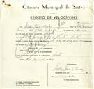 Registo de velocípede de marca FBM, com o nº 9449, em nome de Vítor José Névoa, morador em Rua José Antunes dos Santos, Sintra.