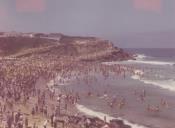 Banhistas na Praia das Maçãs.