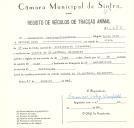 Registo de um veiculo de duas rodas tirado por um animal de espécie muar destinado a transporte de mercadorias em nome de Annemarie Seeberg Elverfeldt, moradora na Quinta de Santo António, Galamares.