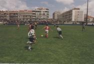 Jogo de futebol infantil.