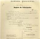 Registo de velocípede com o nº 166, em nome de Vítor Montez, morador em Pero Pinheiro.
