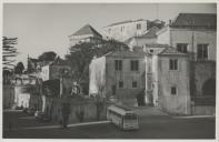 Fachada oeste com vista do Jardim da Preta do Palácio Nacional de Sintra.