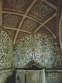 Fontanário Quinhentista, forrado a azulejos do séc. XVII, na Quinta da Penha Verde.