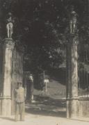 Entrada para o Parque da Liberdade na Vila Velha em Sintra.