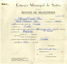 Registo de velocípede de marca Raio com motor Cuciolo, com o nº 10147, em nome de Manuel Duarte Raio, morador em Sintra.