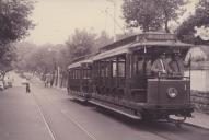 Elétrico junto à Estação de Caminhos de Ferro de Sintra.