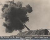 Na Costa do atlântico, o primeiro tiro de uma nova peça Alemã durante a II Guerra Mundial.