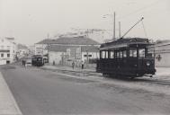 Elétrico de Sintra na Praia das Maçãs.