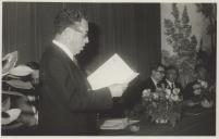 José Alfredo da Costa Azevedo discursando na sala da nau do Palácio Valenças.